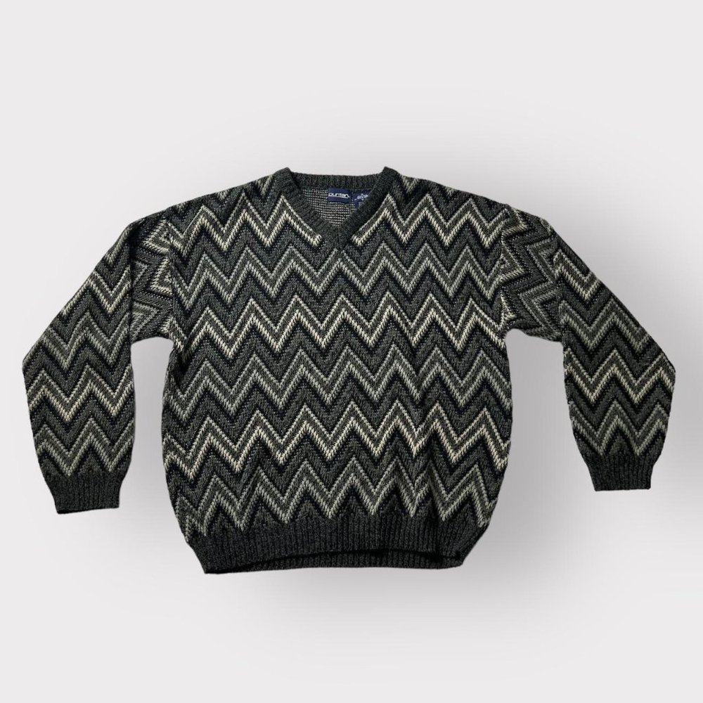 Vintage 1990s Puritan grey/tan/black chevron grunge grandpa sweater